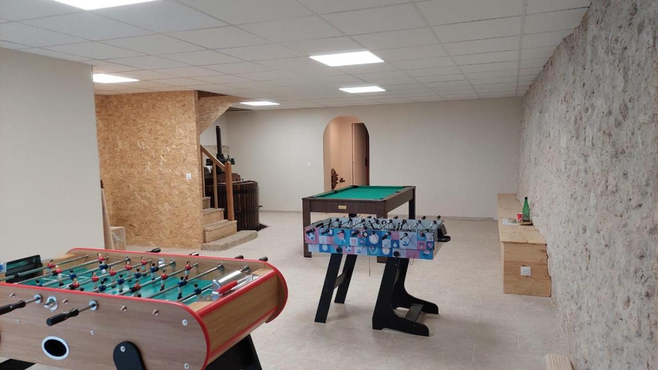 Maison De Campagne, Bord De Lac, Piscine, Billard 11 Per Plieux ภายนอก รูปภาพ
