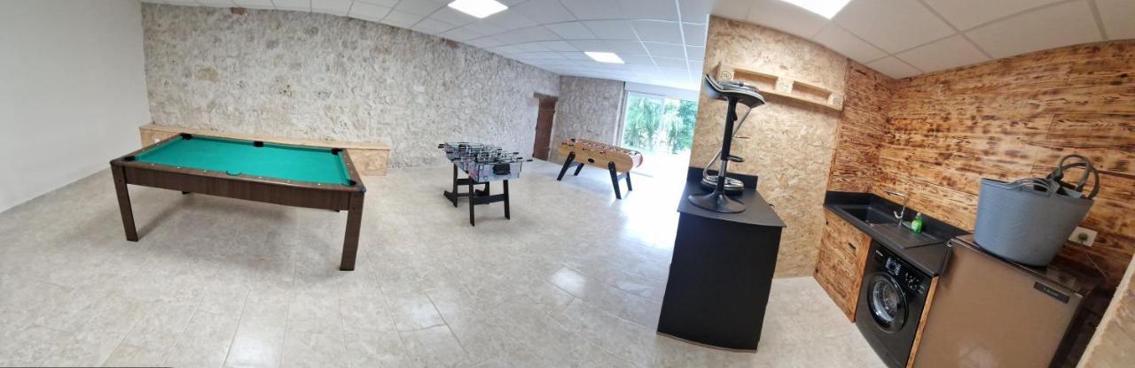 Maison De Campagne, Bord De Lac, Piscine, Billard 11 Per Plieux ภายนอก รูปภาพ